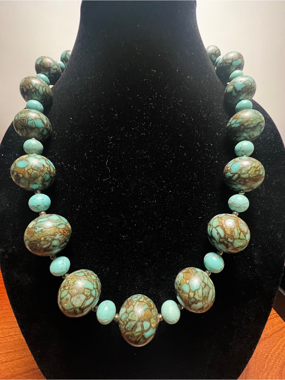 Turquoise Stone Beaded Necklace - Picture 3 of 5